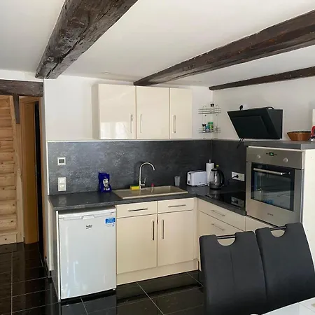 Exklusives Altstadthaus Mit Schlossblick Zentral In Hébergement de vacances